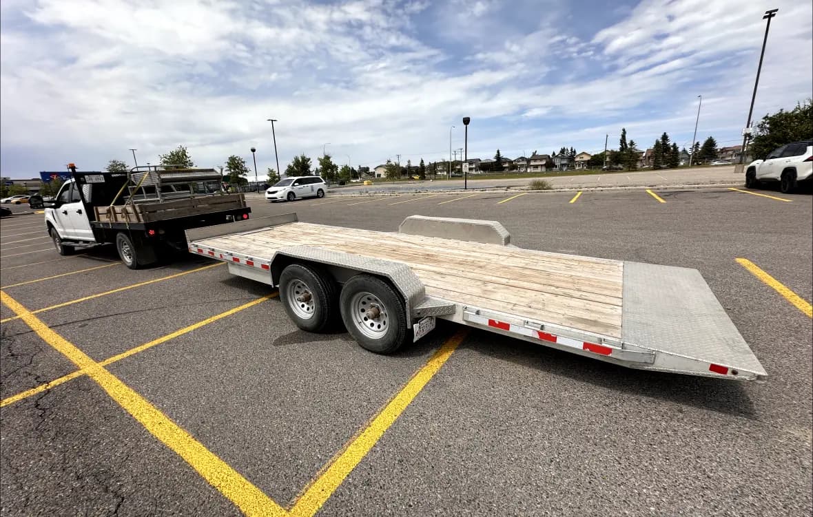 Flat deck trailer available for rent at Excel Trailers yard Flat deck trailer available for rent at Excel Trailers yard