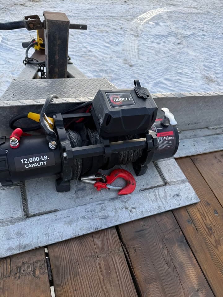 Built-in Heavy-Duty Winch